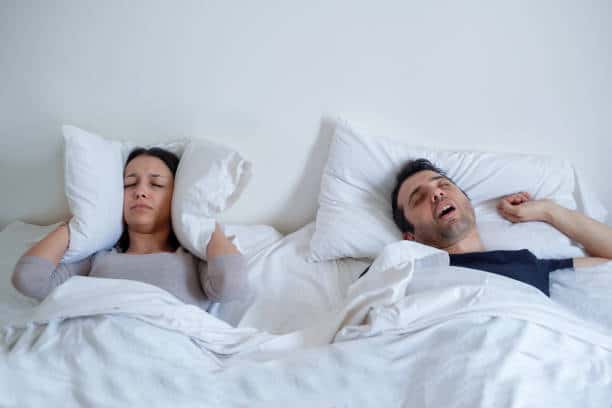 how is sleep apnea different in men and women